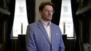 Zasłona do serialu "Marc Jennings