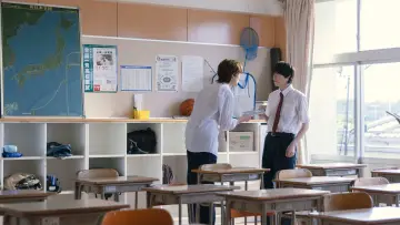 Zasłona do serialu "陽キャ集団にいる芹沢は、俺の前だと様子がおかしい" #1228959