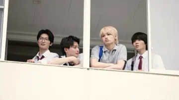 Zasłona do serialu "陽キャ集団にいる芹沢は、俺の前だと様子がおかしい" #1841374