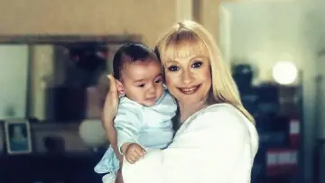 Mama przez przypadek plakat