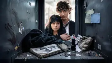Zasłona к сериалу "Ostatni projekt" #1334805