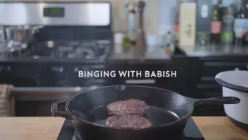 Zasłona do serialu "Binging with Babish" #1540253