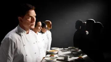 Zasłona do serialu "Bobby Flay’s The Line" #1586354