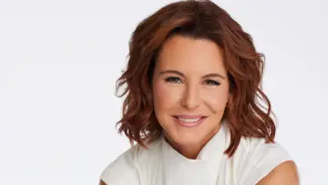 Zasłona do serialu "Money, Power, Politics with Stephanie Ruhle" #1496796