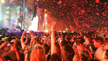 Zasłona do serialu "Rock in Rio" #1667503