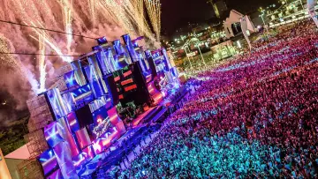 Zasłona do serialu "Rock in Rio" #1667504