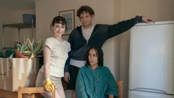 Zasłona do serialu "It Gets Worse" #1916599