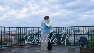 Double U plakat