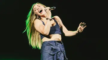 Zasłona do serialu "Radio 1 na festiwalu w Reading i Leeds" #1817363