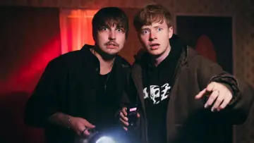 Zasłona do serialu "Sam i Colby: Badacze zjawisk paranormalnych" #1808105