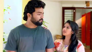 Zasłona do serialu "പാടാത്ത പൈങ്കിളി" #1859672