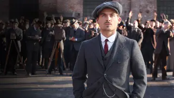 Zasłona do serialu "Titanic: Krew i stal" #1751275
