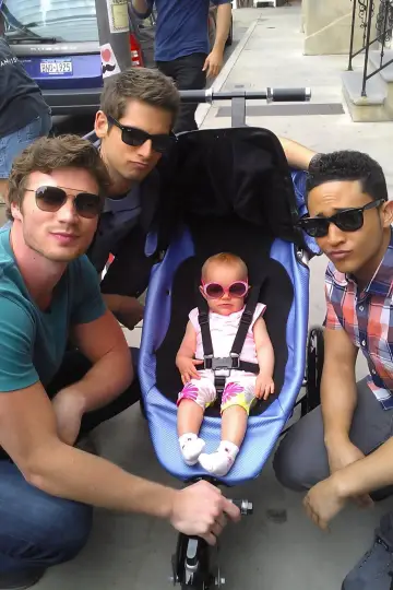 Plakat к сериалу "Baby Daddy" #1365235