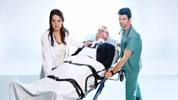 Zasłona к сериалу "Saving Hope" #1370895