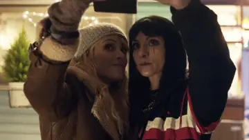 Zasłona к сериалу "Uwięzione: Hotel Oaza" #1459772