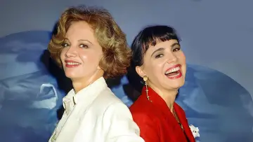 Zasłona к сериалу "Rainha da Sucata" #1398372
