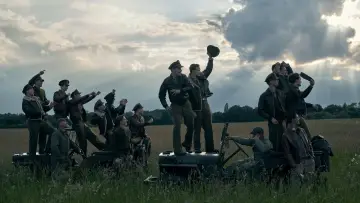 Zasłona к сериалу "Władcy przestworzy" #1335362