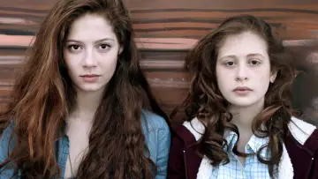Zasłona do serialu "Les Revenants" #1463948