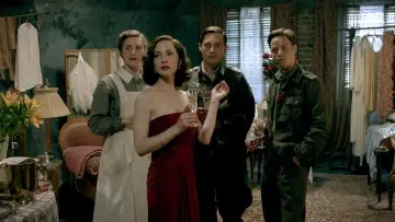 Zasłona к сериалу "Nasze matki, nasi ojcowie" #1442641