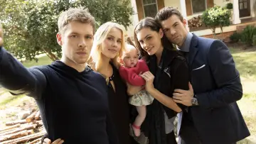 Zasłona к сериалу "Pierwotni" #1282886