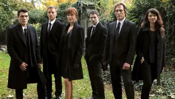 Zasłona к сериалу "Przekraczając granice" #1402600