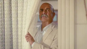 Zasłona do serialu "Kochaj mnie taką, jaka jestem" #1435056