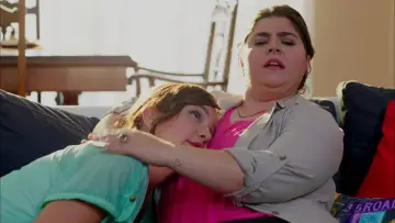 Zasłona do serialu "Kochaj mnie taką, jaka jestem" #1435087