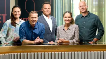 Zasłona к сериалу "Aftenshowet" #1425274