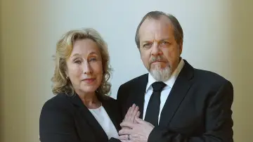 Zasłona do serialu "O