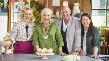 Zasłona к сериалу "Wielki australijski konkurs pieczenia" #1226851