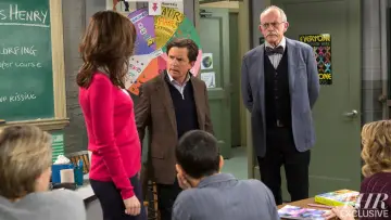 Zasłona do serialu "The Michael J. Fox Show" #1659317
