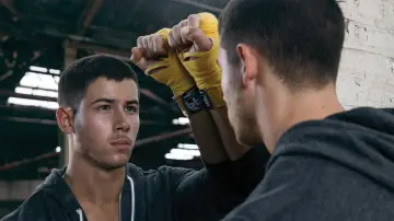 Zasłona к сериалу "Kingdom" #1420149
