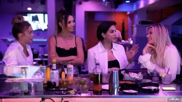 Zasłona do serialu "Vanderpump Rules" #1667510
