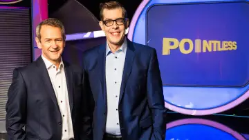 Zasłona к сериалу "Pointless Celebrities" #1351423