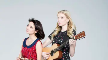 Zasłona do serialu "Garfunkel i Oates" #1789926