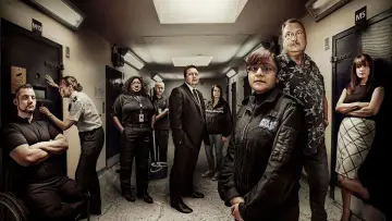 Zasłona do serialu "24 godziny w areszcie" #1534915