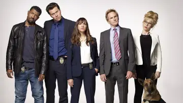 Zasłona к сериалу "Angie Tribeca" #1369613
