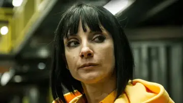 Zasłona к сериалу "Uwięzione" #1369796