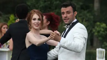 Zasłona к сериалу "Kiralık Aşk" #1339041