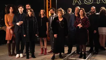 Zasłona к сериалу "Gdzie jest mój agent?" #1403408