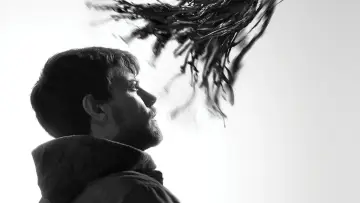 Zasłona к сериалу "Outcast: Opętanie" #1467211