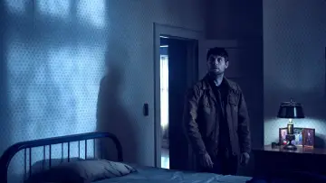 Zasłona к сериалу "Outcast: Opętanie" #1467215