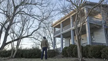 Zasłona к сериалу "Outcast: Opętanie" #1467216