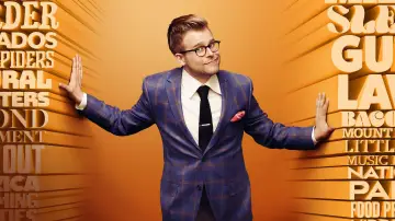 Zasłona do serialu "Adam Ruins Everything" #1659600