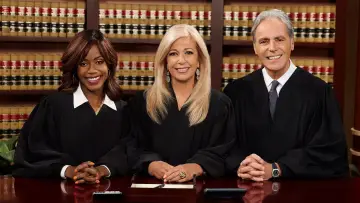 Zasłona к сериалу "Hot Bench" #1388475