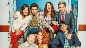 Zasłona do serialu "Crashing" #1466347