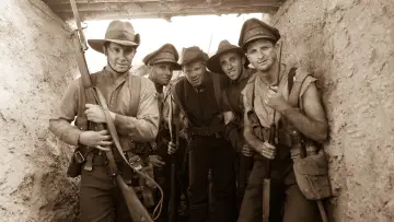 Zasłona do serialu "Deadline Gallipoli" #1914454