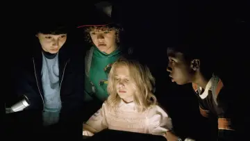 Zasłona к сериалу "Stranger Things" #1239015