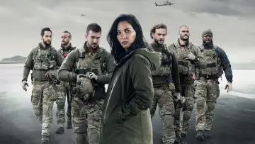 Zasłona do serialu "SIX" #1405471