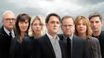 Zasłona к сериалу "District 31" #1398089